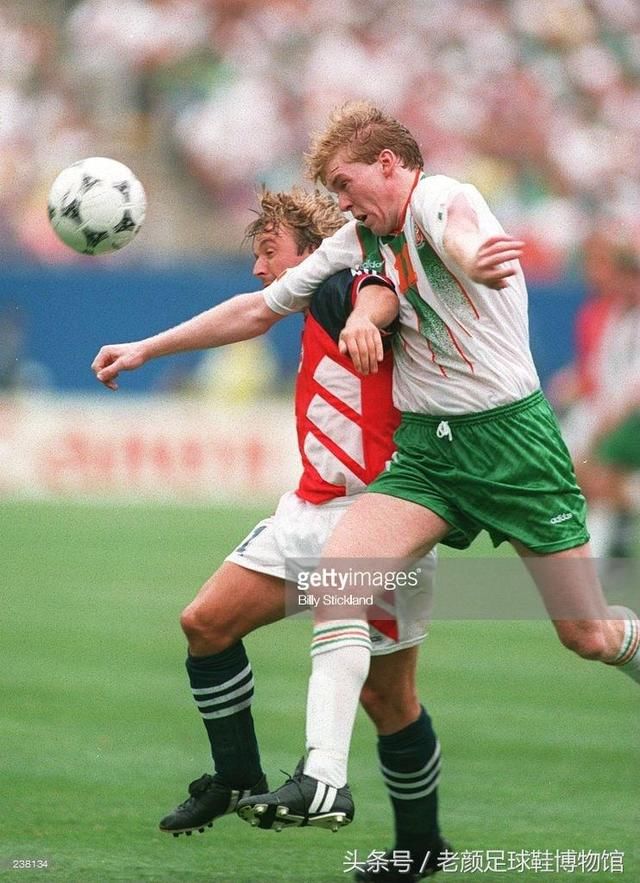 1994年美国世界杯足球鞋大盘点,小品牌百家争