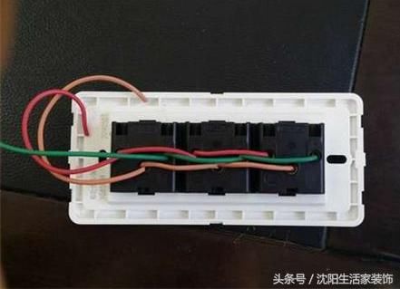 因为大部分的家庭要安装插座都是会请专业员工来进行接线,当然也有人