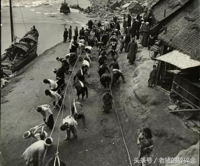 珍贵影像真实民国时期的长江三峡纤夫