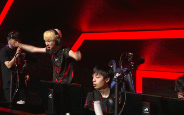 来自doinb的感染 lck选手苦练克烈