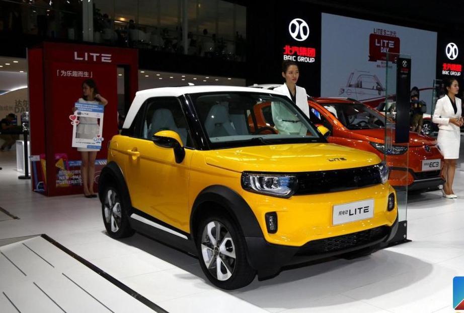 北汽新能源lite-r300上市 补贴后售11.08万