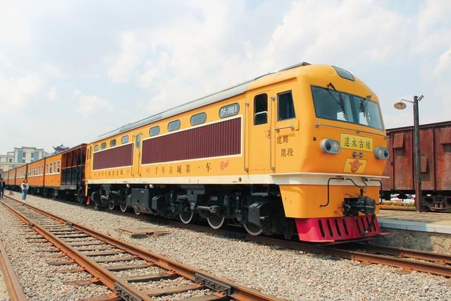 云南一列火车带你从边境小城到人人心之向往的大理,旅行到大理