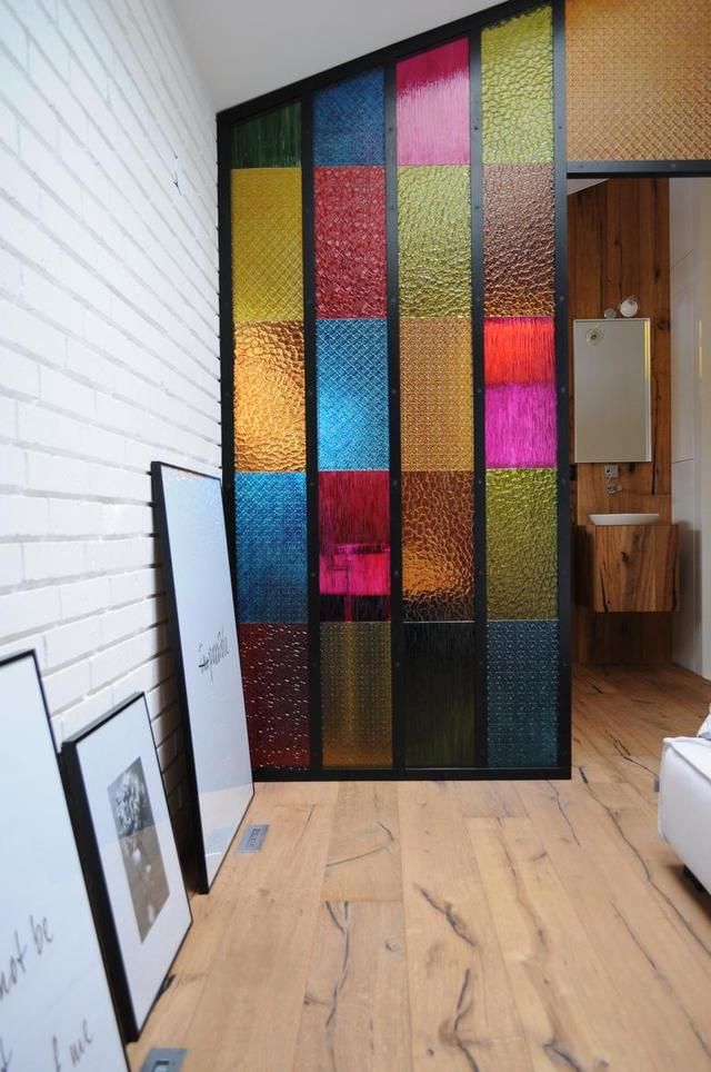 合肥同学装复式新家卫生间彩色玻璃好前卫懂得人来点评一下