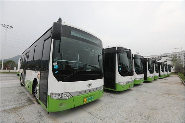 [精彩]安徽:黄山市中心城区首批纯电动公交车6月运营